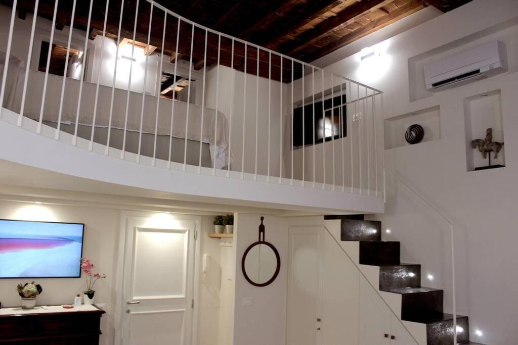 Art Apartment Santa Croce Suite Florence Exterior photo