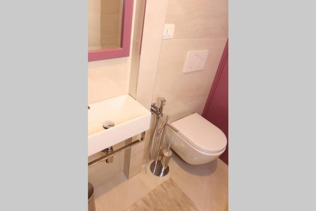 Art Apartment Santa Croce Suite Florence Exterior photo