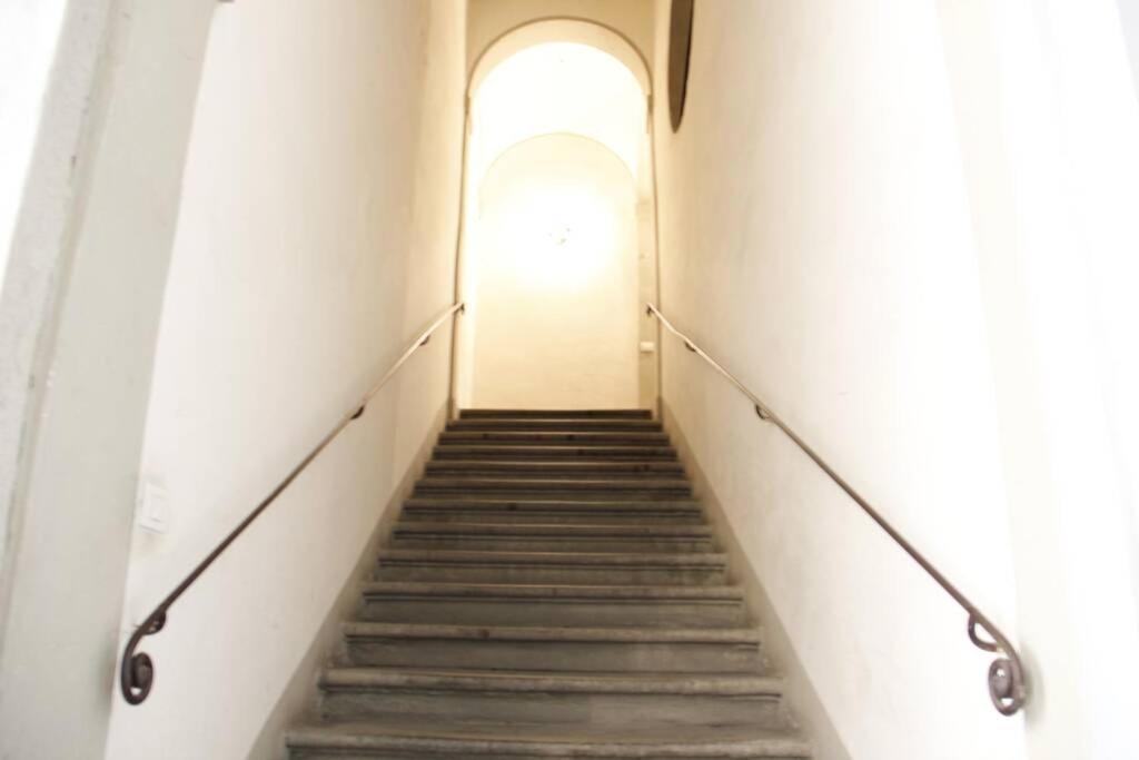 Art Apartment Santa Croce Suite Florence Exterior photo